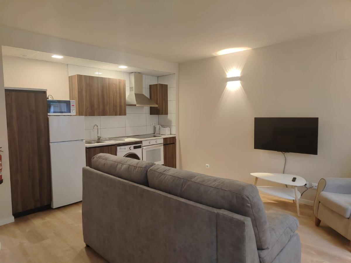 Apartamentos Picasso Alcalá de Henares Buitenkant foto